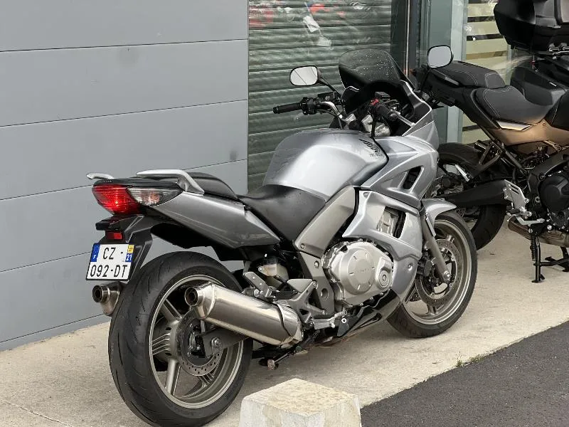 CBF 1000 F