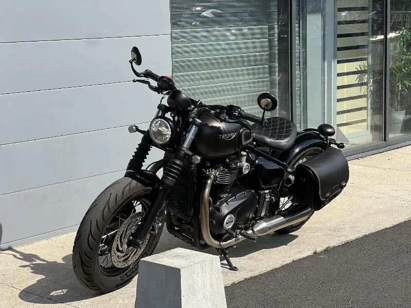 Bonneville Bobber 1200