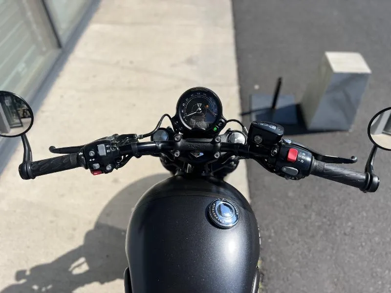 Bonneville Bobber 1200