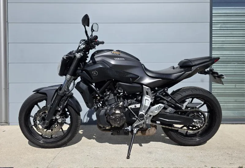 MT07