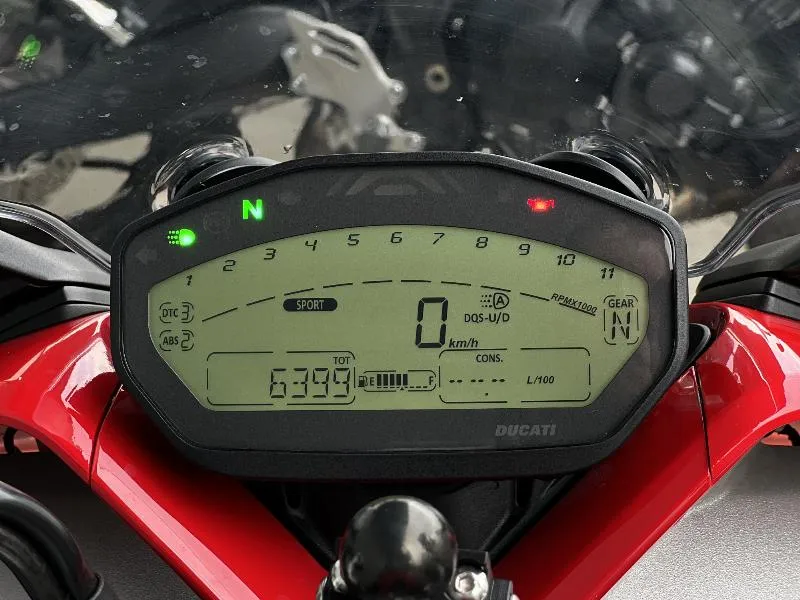 SUPERSPORT 939S