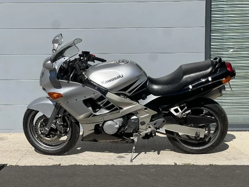ZZR 600