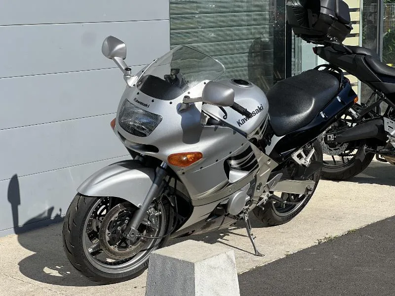 ZZR 600