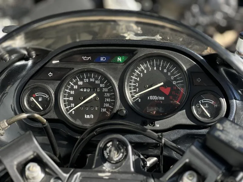 ZZR 600
