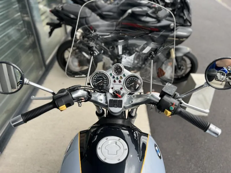 R 850 R