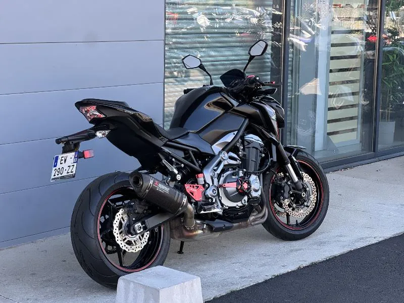 Z 900