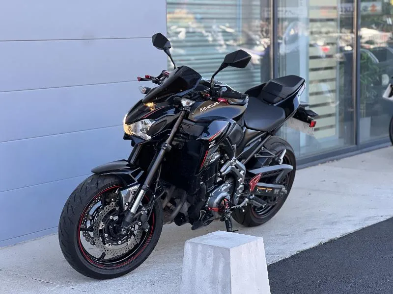 Z 900
