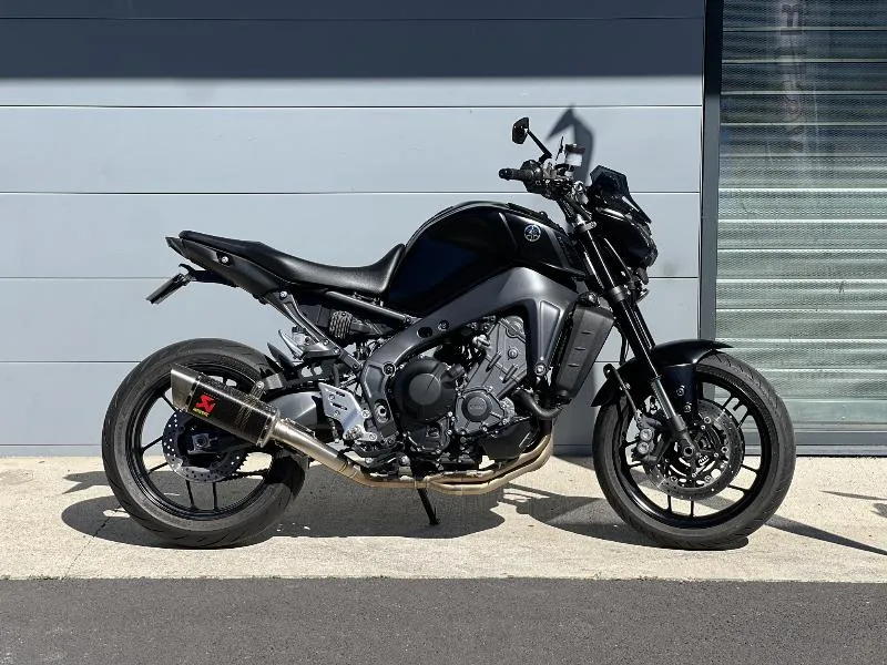 MT09