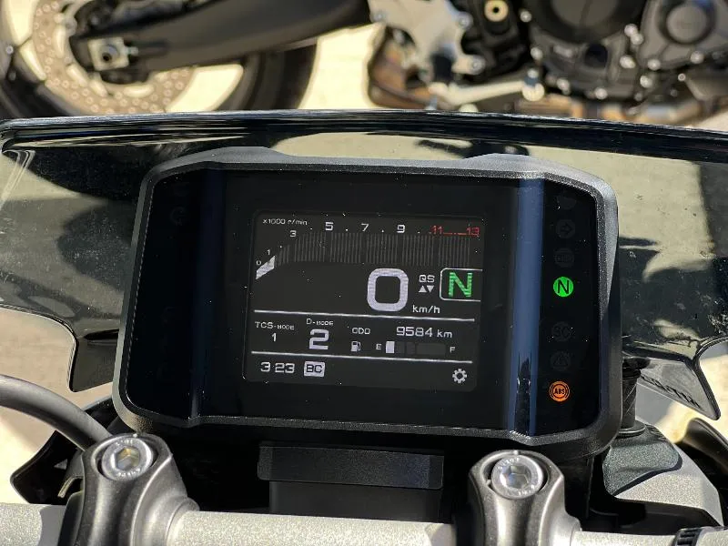 MT09