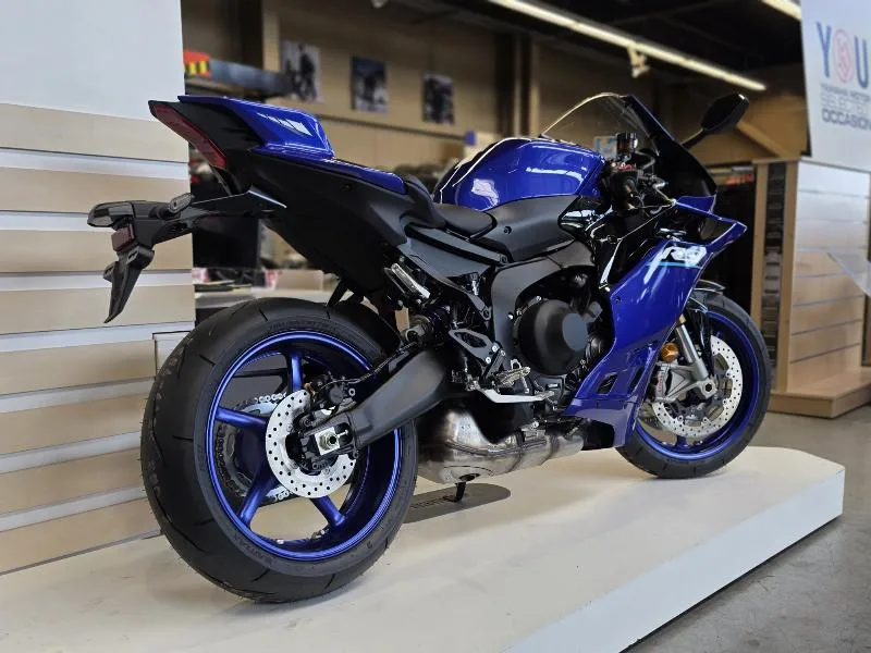 YZFR9