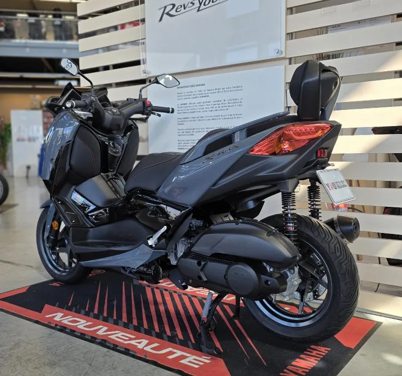 XMAX 125 TECH MAX