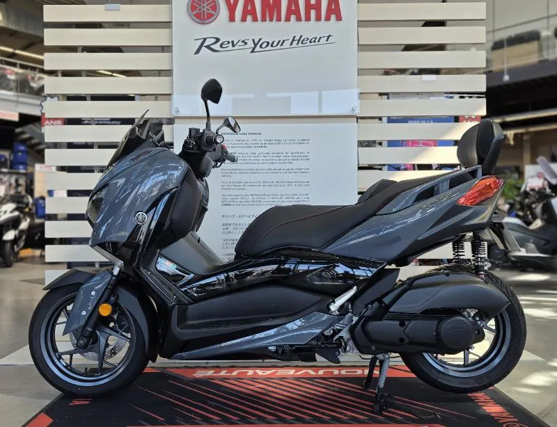 XMAX 125 TECH MAX