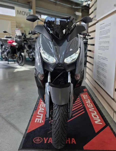 XMAX 125 TECH MAX