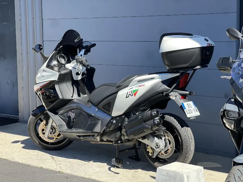 SRV 850