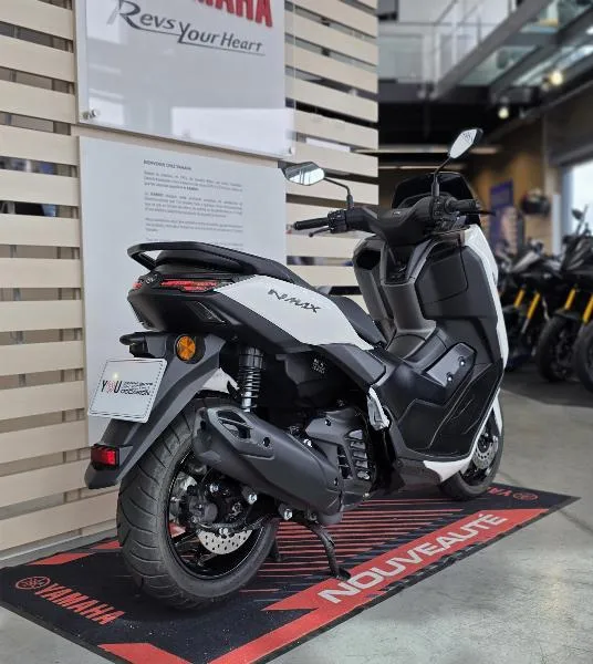 NMAX 125