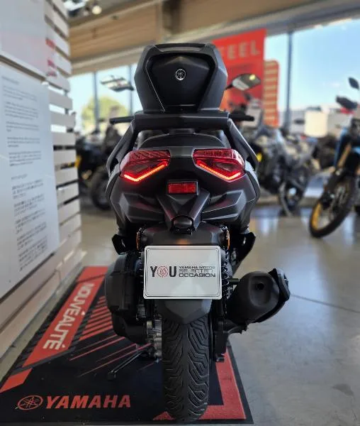 XMAX 125