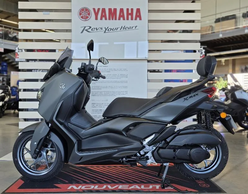 XMAX 125