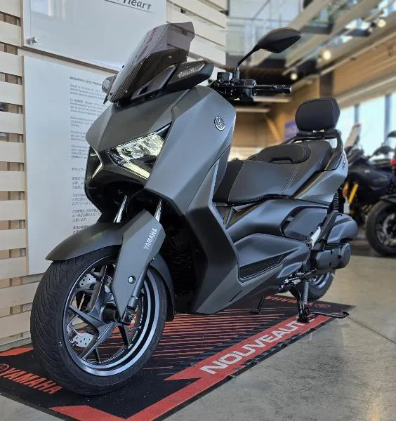 XMAX 125