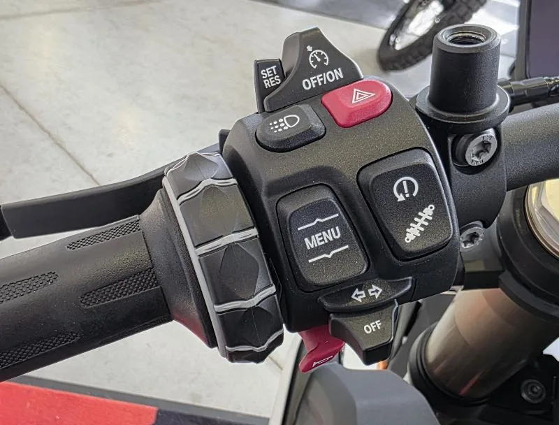 S 1000 R