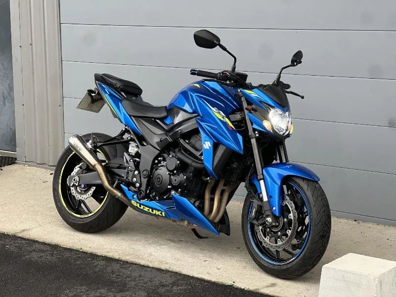 GSXS 750