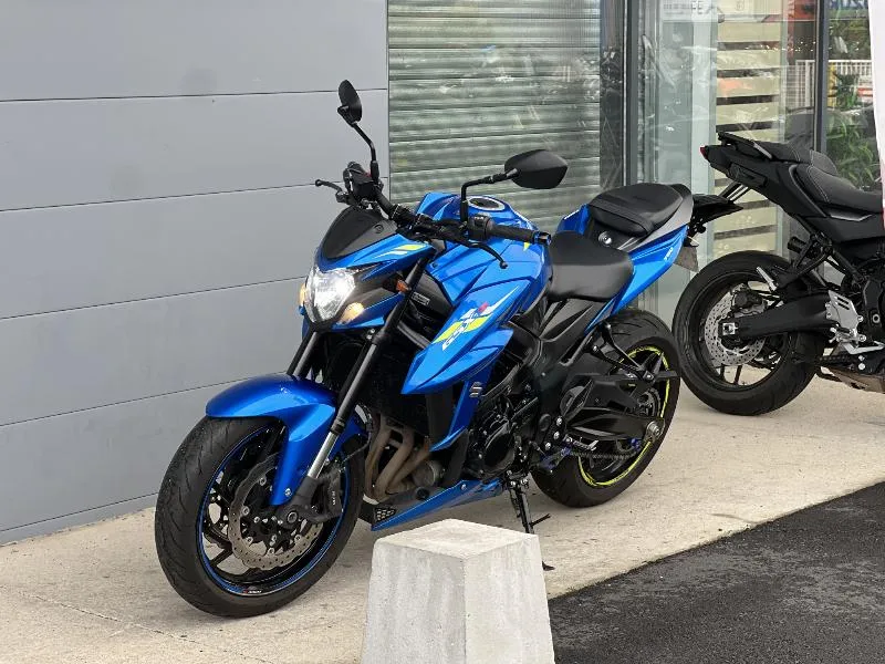 GSXS 750