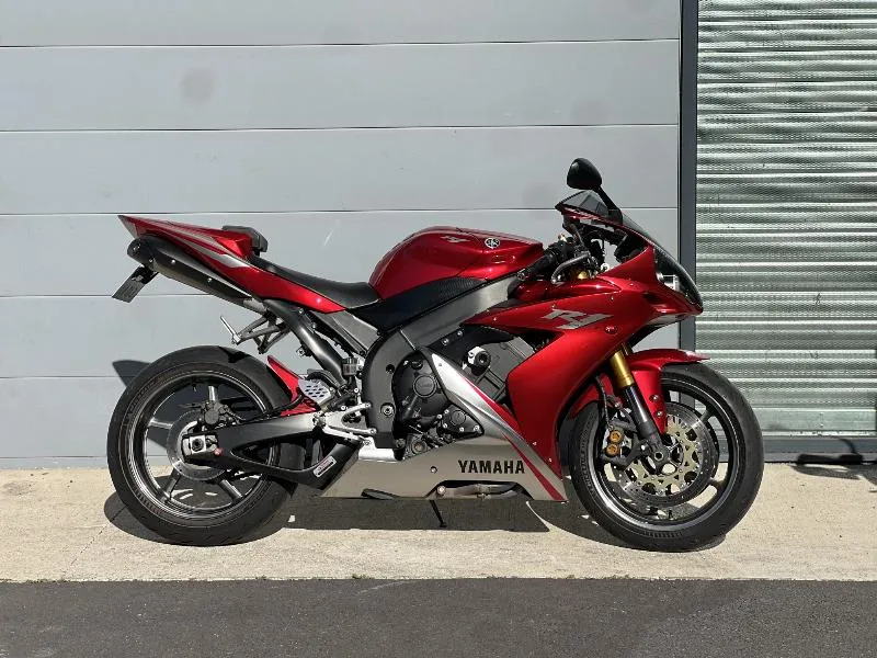 YZF 1000 R1