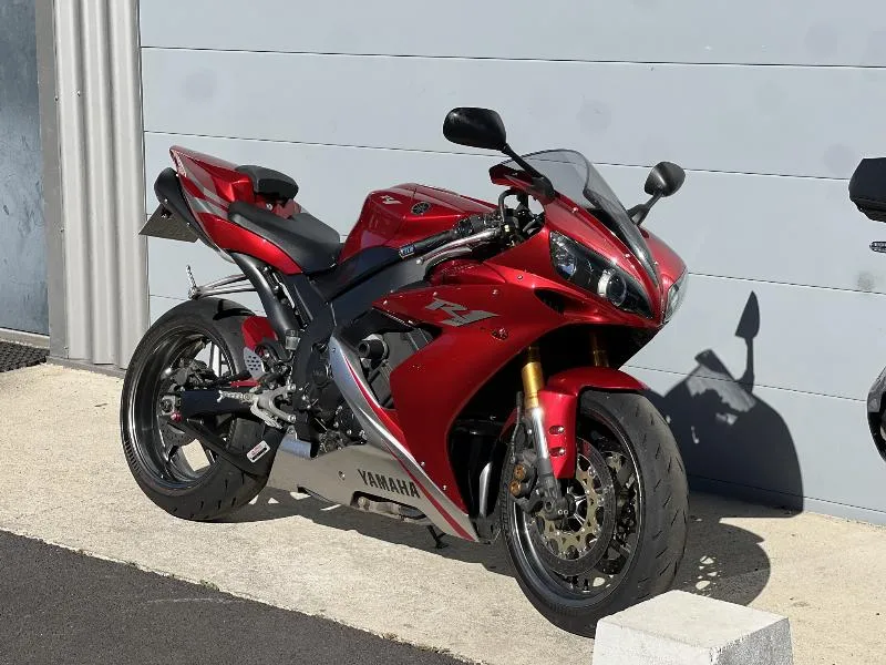 YZF 1000 R1