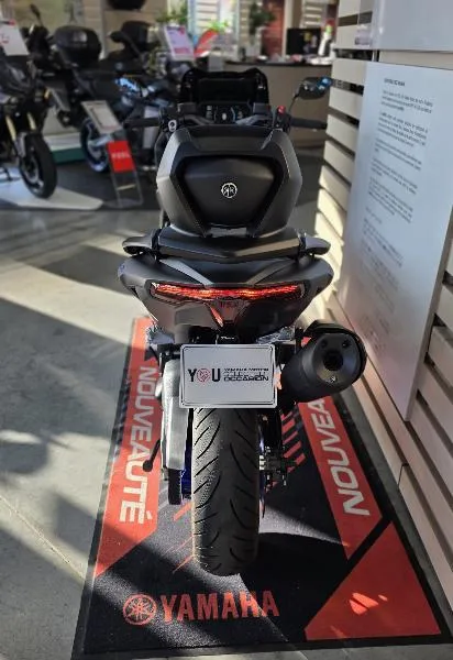 XP TMAX 560
