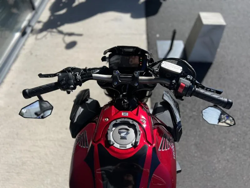 CB 650 R
