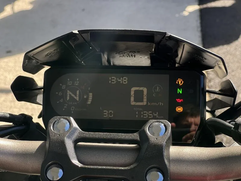 CB 650 R