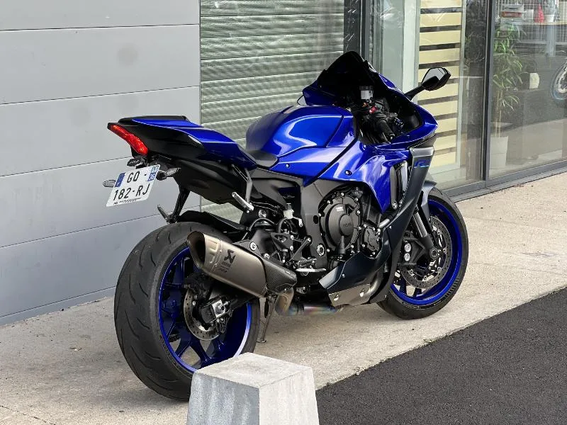 YZF 1000 R1
