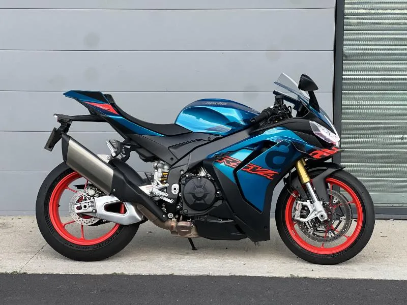 RSV4 1100