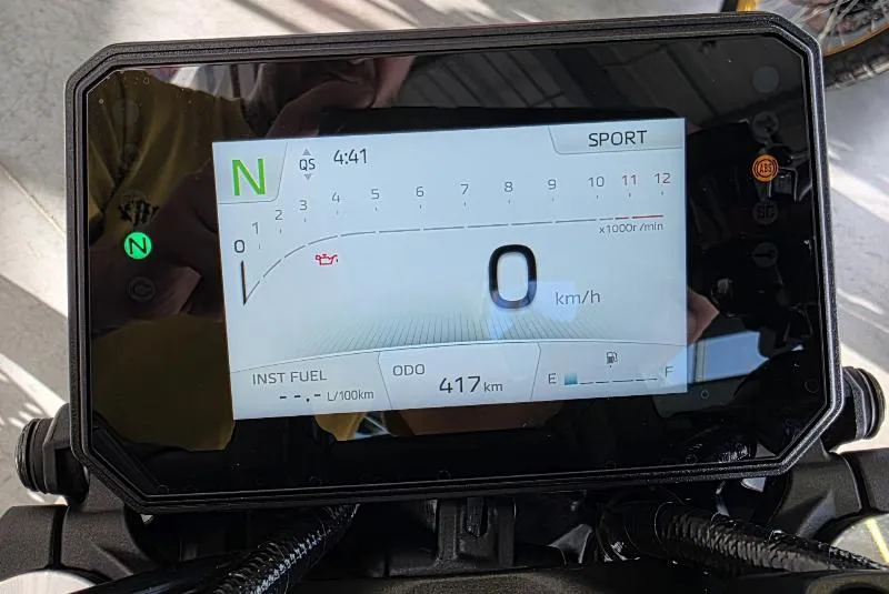 MT09