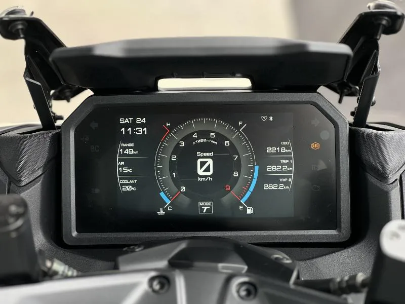 XP TMAX 560