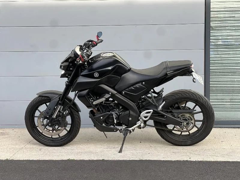 MT125 ABS