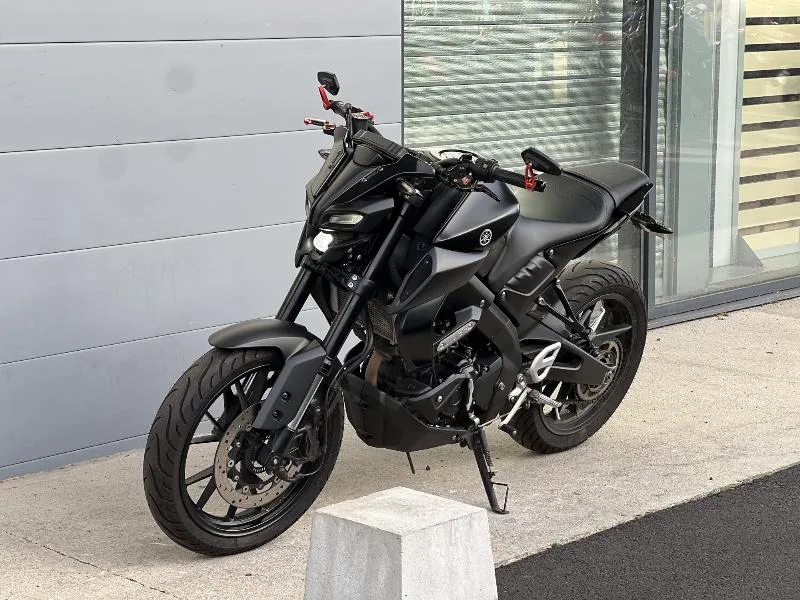 MT125 ABS