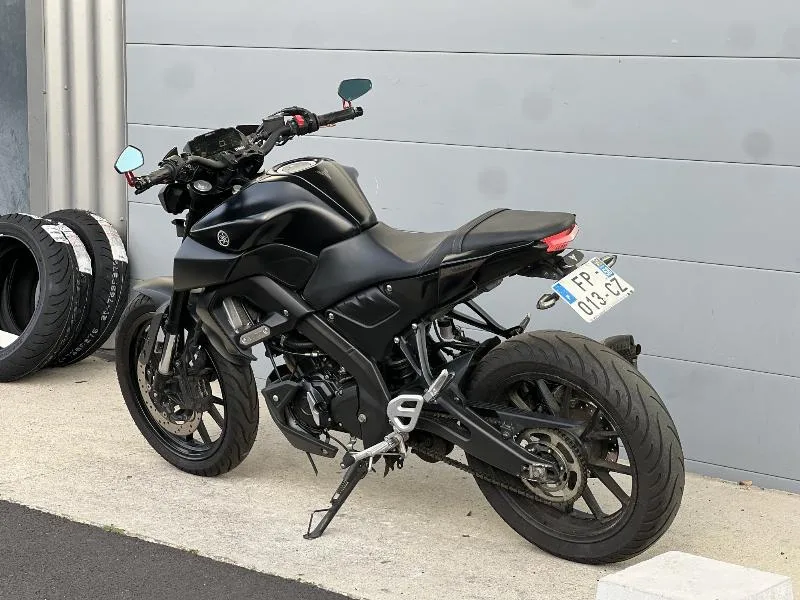 MT125 ABS