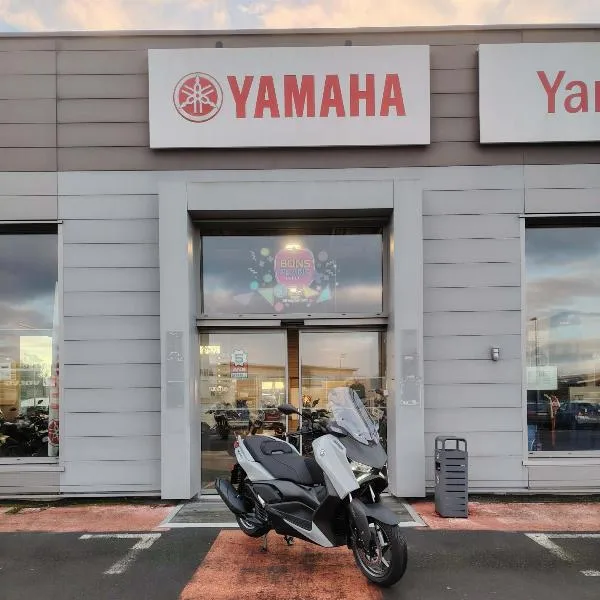 XMAX 125 TECH MAX