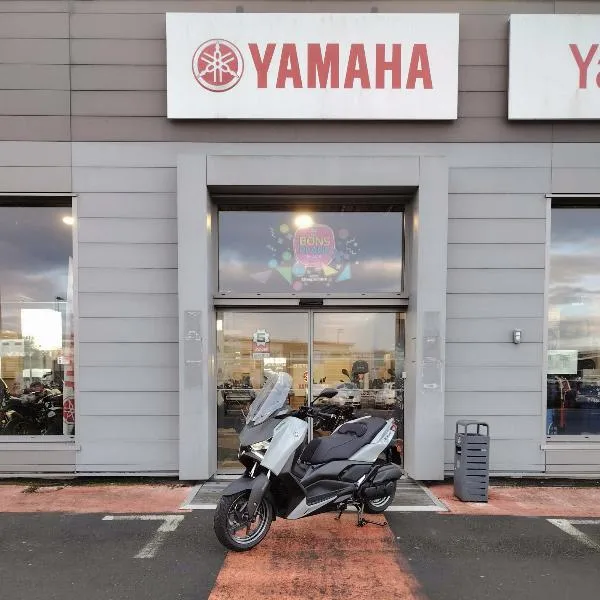 XMAX 125 TECH MAX