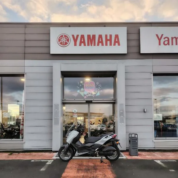 XMAX 125 TECH MAX