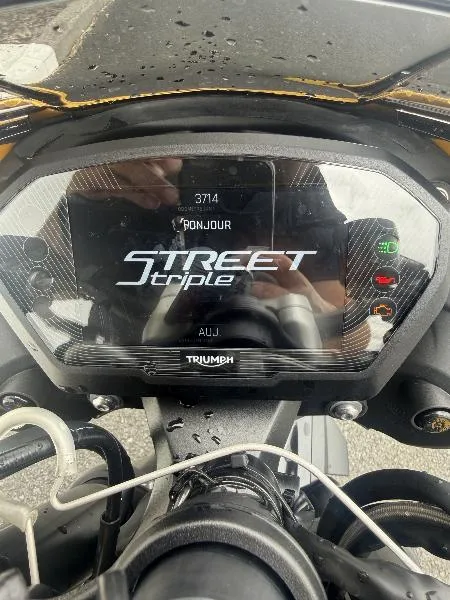 STREET TRIPLE 765 RS