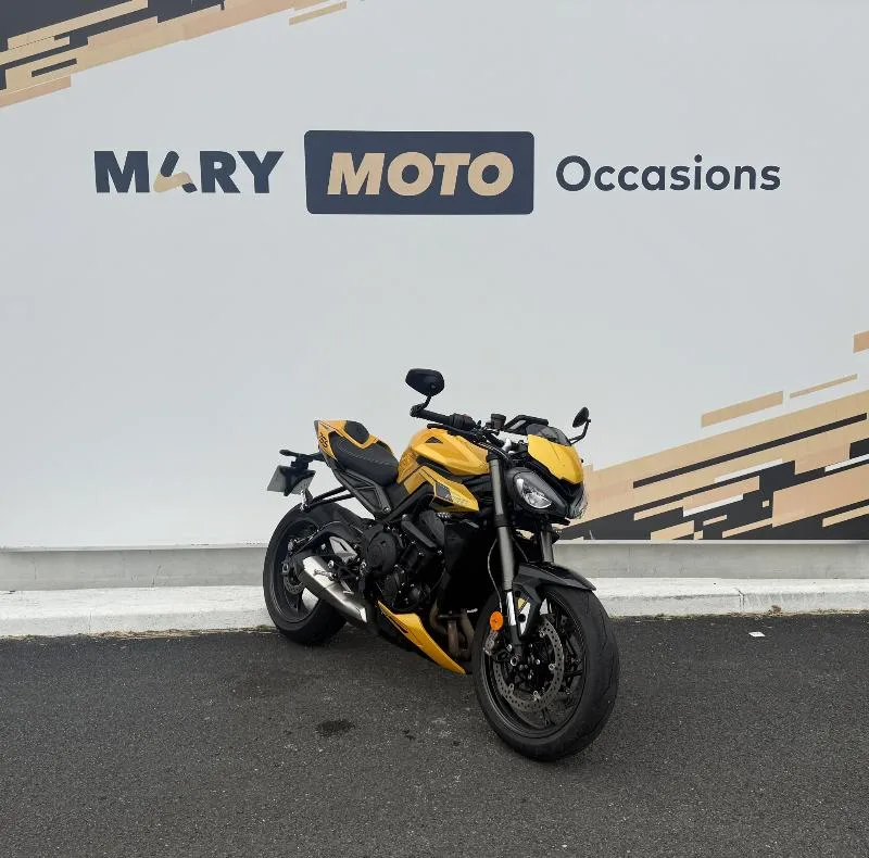 STREET TRIPLE 765 RS