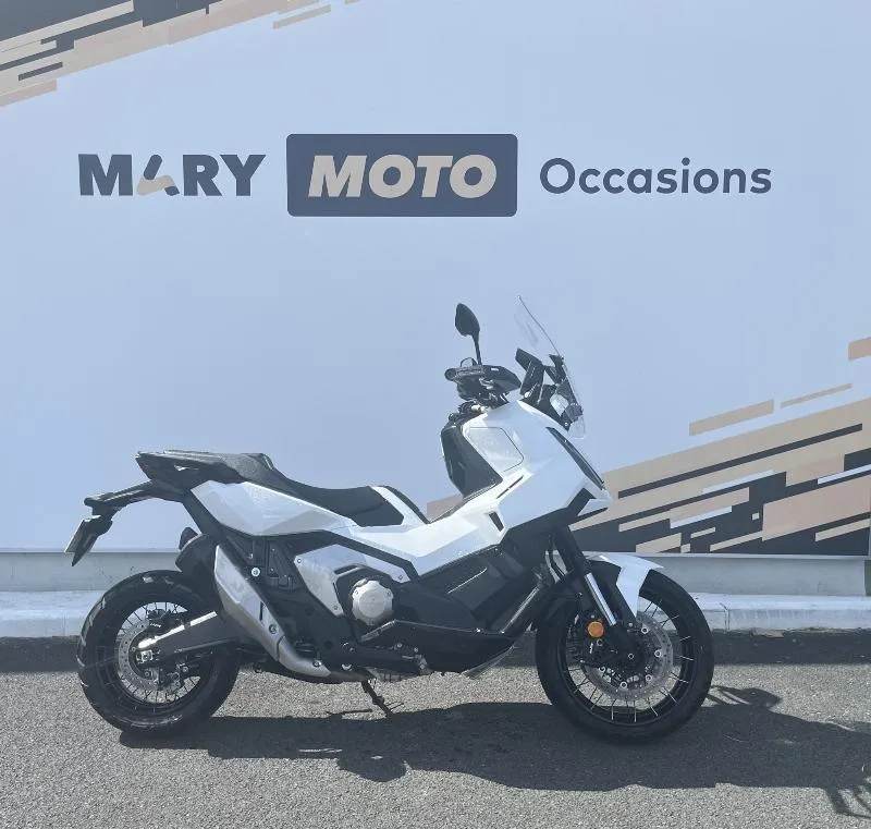XADV 750