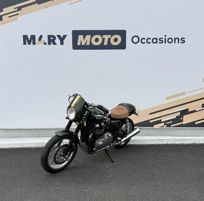 THRUXTON 900
