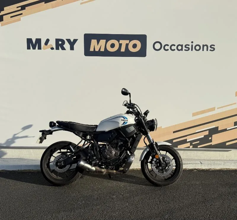 XSR 700