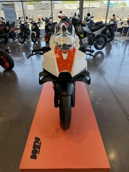 990 DUKE
