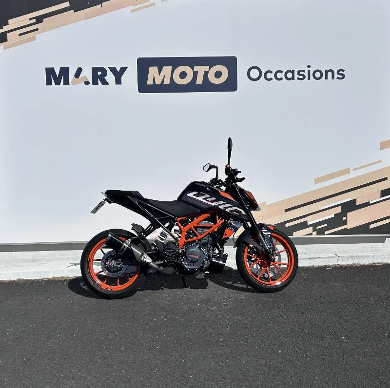 125 DUKE ABS