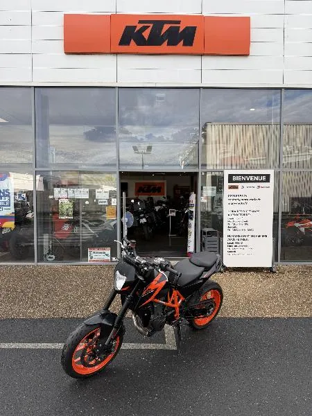 690 DUKE R
