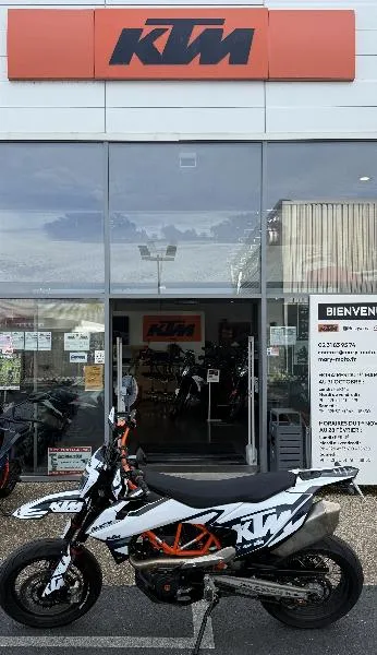 690 SMC R