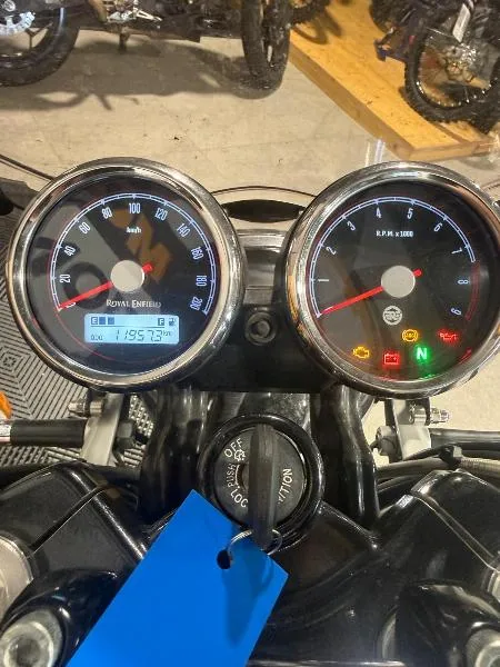INTERCEPTOR 650 CONTINENTAL